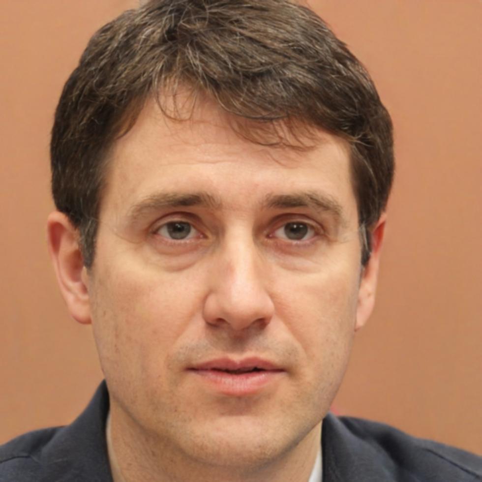 Directeur financier validant notre méthodologie